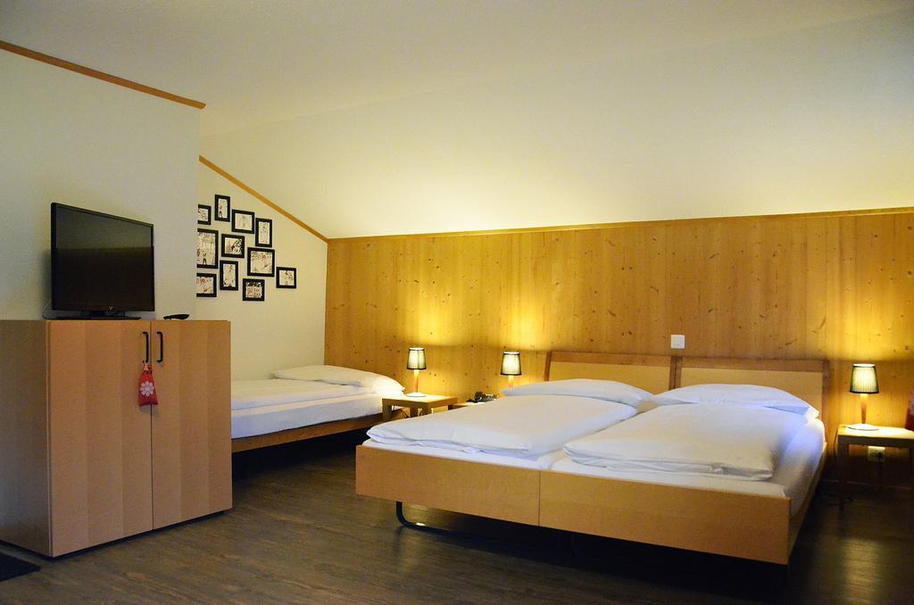 Hotel Garni Hostatt Engelberg Room photo